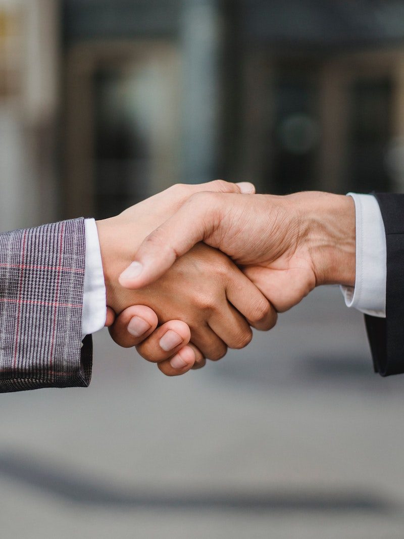 pexels-ketut-subiyanto-4963437